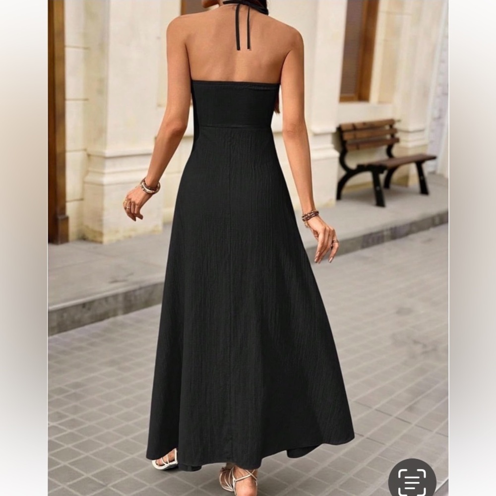 NWT Black Halter back cut out front detail, Summer Maxi Dress size M - Picture 2 of 10